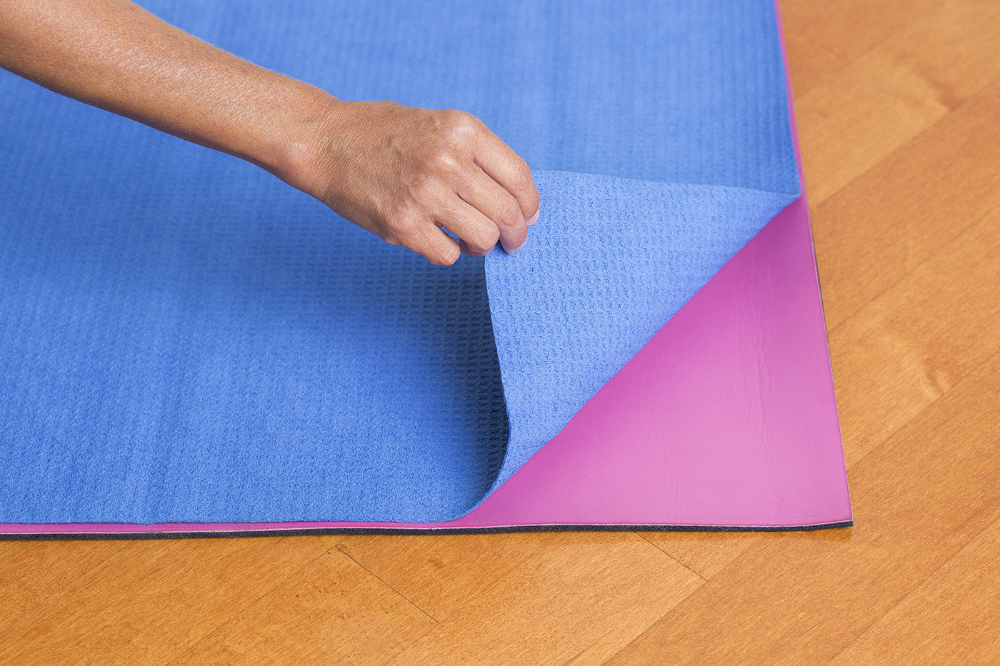 YOGAZORB Hot Yoga Microfiber Mat Towel (25 in. x 72 in.) - Both Sides Grip
